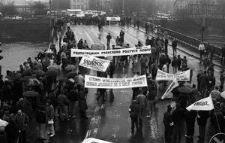 Blokada mostu na Warcie przez NSZZ "Solidarność" ZM "URSUS" w Gorzowie