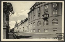 Landsberg a. d. Warthe - Schlossstrasse mit Rathaus