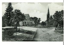 Pyrehne, Post Vietz (Ostbahn), Haupstrasse mit Kirche u. Gefallenendenkmal